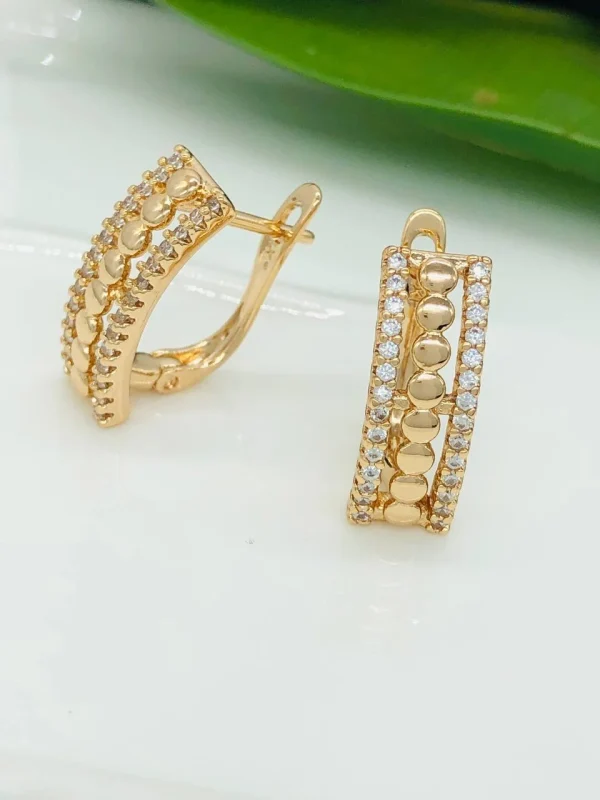 Сережки англійська застібка. Xuping з медичного золота позолота 18к M19912